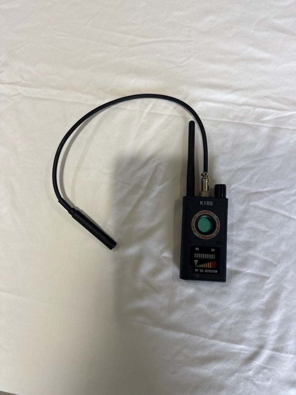 K18S Anti-Spy RF Signal Detector Hidden Camera and GPS Tracker Finder